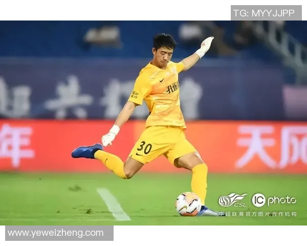 杭州足球队荣登实力排行榜首位引领全国足球新风潮